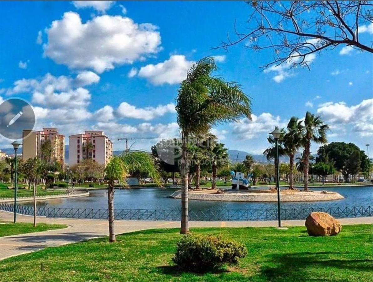 Reyna Apartamentos Малага Экстерьер фото