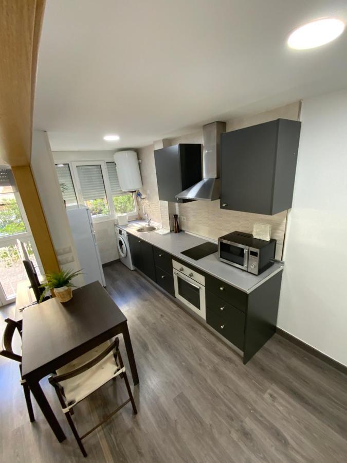 Reyna Apartamentos Малага Экстерьер фото